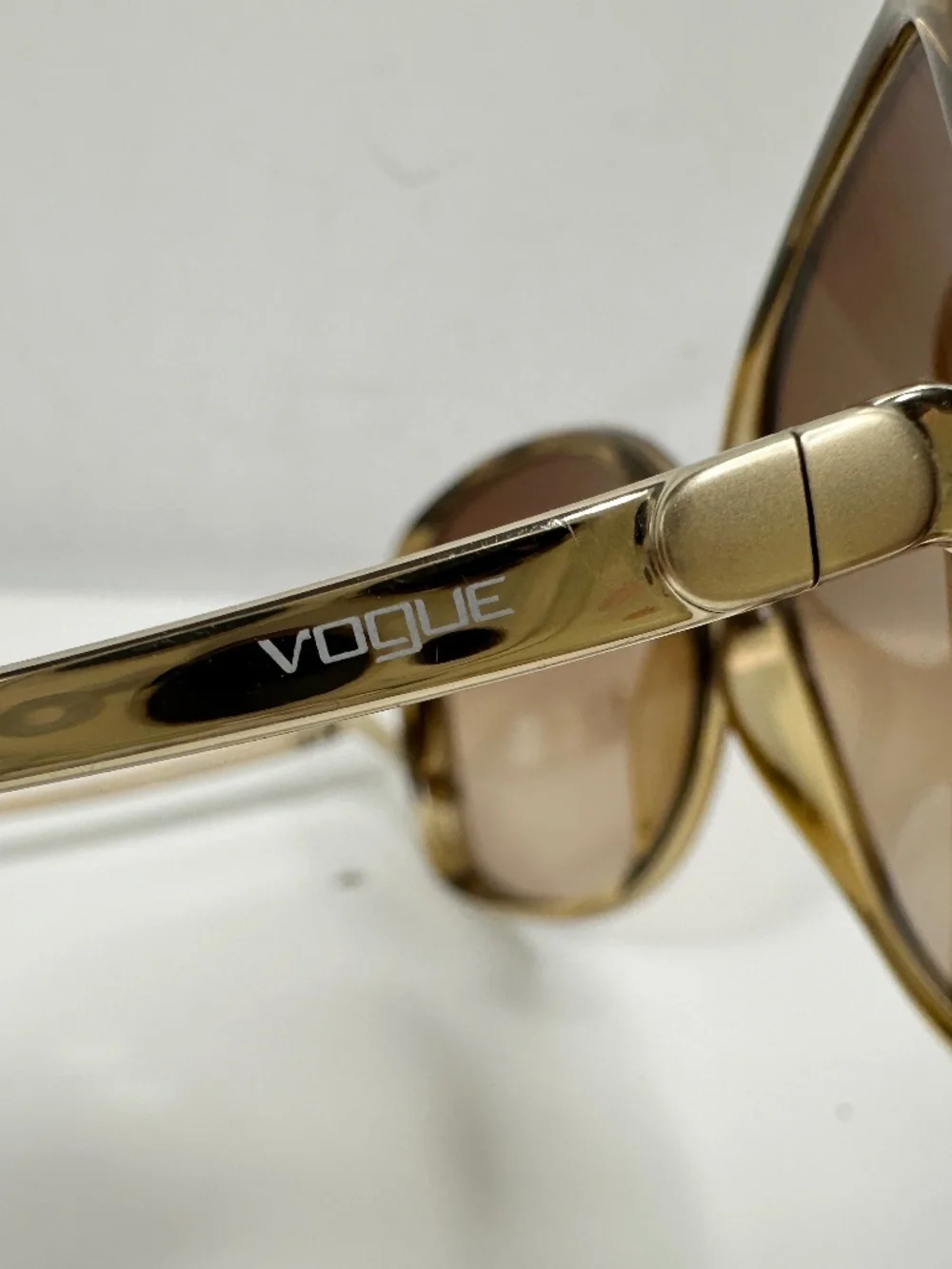 Vogue VO 2638-S Oversized Tortoise Sunglasses 60-15 Made in Italy Case